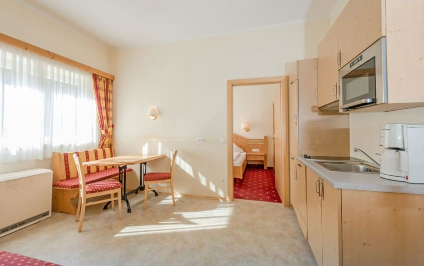 Voll ausgestattete Küche in der Ferienwohnung